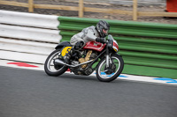 Vintage-motorcycle-club;eventdigitalimages;mallory-park;mallory-park-trackday-photographs;no-limits-trackdays;peter-wileman-photography;trackday-digital-images;trackday-photos;vmcc-festival-1000-bikes-photographs